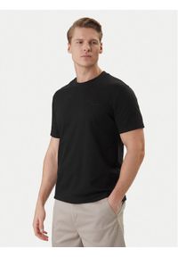 Calvin Klein T-Shirt LV04LF209G Czarny Regular Fit. Kolor: czarny. Materiał: bawełna #1