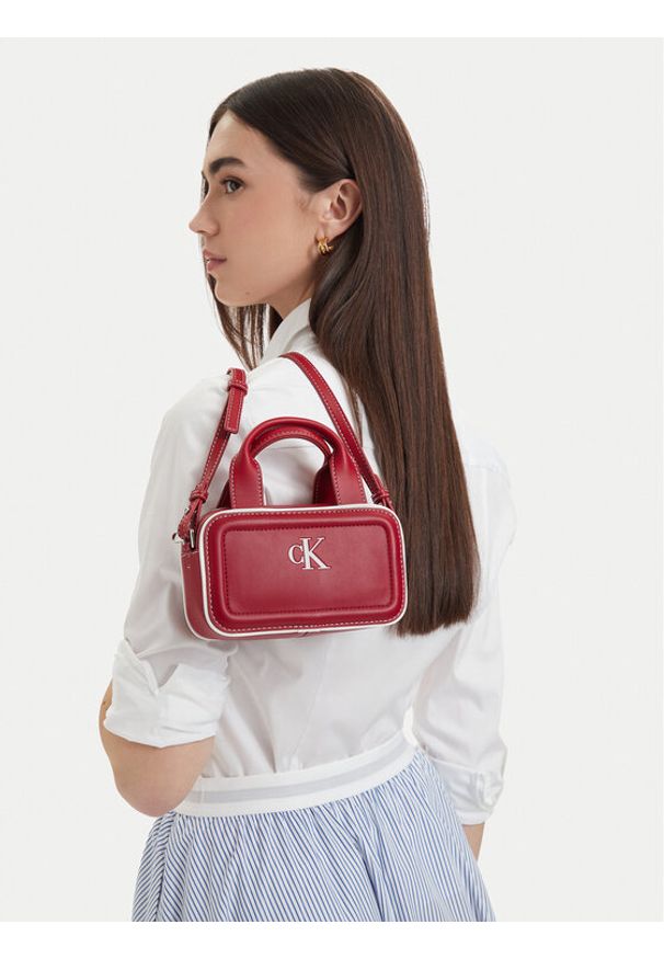 Calvin Klein Torebka Contrast Ck Mini Bauletto Bag LV04F1257G Bordowy. Kolor: czerwony. Materiał: skórzane