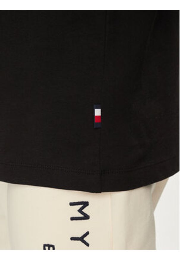TOMMY HILFIGER - Tommy Hilfiger T-Shirt 85' MW0MW34427 Czarny Regular Fit. Kolor: czarny. Materiał: bawełna