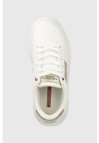 U.S. Polo Assn. sneakersy dziecięce kolor biały. Nosek buta: okrągły. Zapięcie: sznurówki. Kolor: biały. Materiał: guma. Obcas: na platformie #2