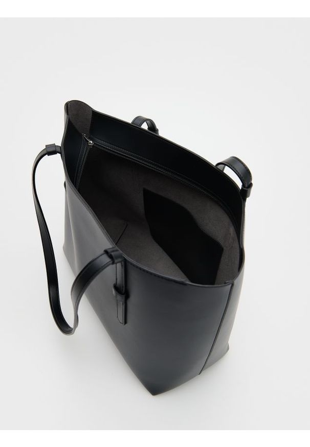 Reserved - Torebka shopper z imitacji skóry - czarny. Kolor: czarny. Materiał: skórzane