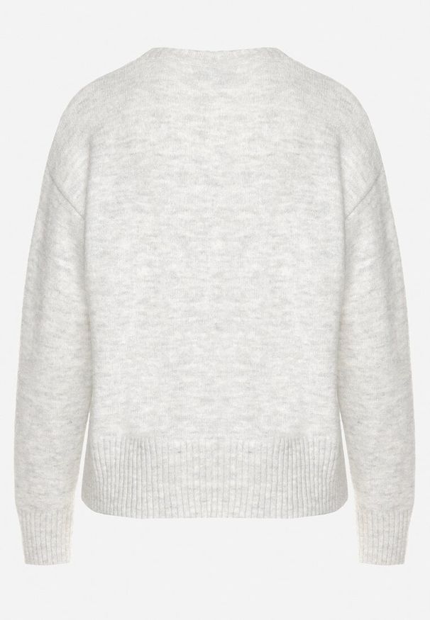 Born2be - Jasnoszary Sweter o Klasycznym Fasonie z Wełną Avartissa. Kolor: szary. Materiał: wełna. Wzór: geometria, aplikacja. Styl: klasyczny