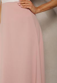 Renee - Jasnoróżowa Midi Spódnica Rozkloszowana o Klasycznym Fasonie Namettia. Kolor: różowy. Materiał: tkanina. Styl: klasyczny #5