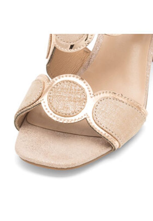 Lasocki Sandały WYL3119-2Z Beżowy. Kolor: beżowy. Materiał: skóra