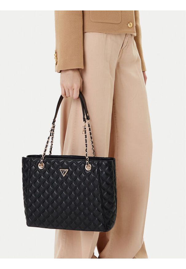 Guess Torebka Giully II HWQG96 73240 Czarny. Kolor: czarny. Materiał: skórzane