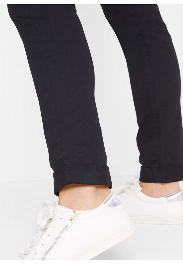 Dżinsy ze stretchem STRAIGHT bonprix czarny twill. Kolor: czarny