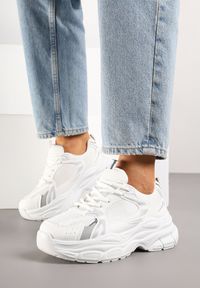 Born2be - Białe Sneakersy Vices na Grubej Podeszwie z Tłoczeniami Nativine. Okazja: na co dzień. Kolor: biały. Materiał: jeans #3