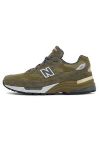 Buty unisex New Balance U992GL - zielone. Kolor: zielony. Materiał: zamsz, guma, materiał, syntetyk. Szerokość cholewki: normalna #6