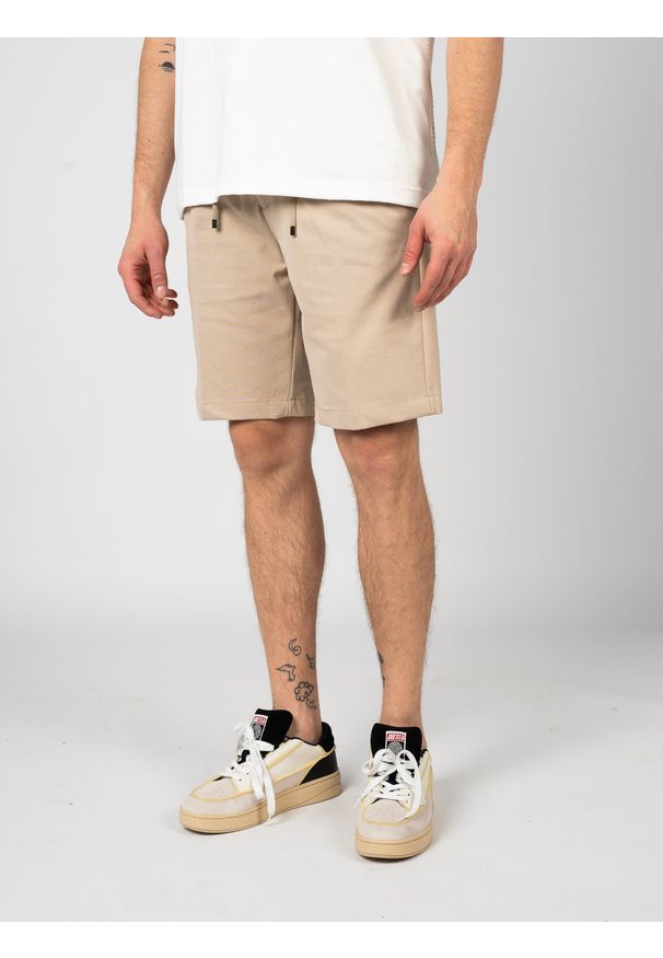 Xagon Man Szorty | P25032FPLANE | Mężczyzna | Beżowy. Okazja: na co dzień. Kolor: beżowy. Materiał: bawełna, elastan. Styl: elegancki, casual