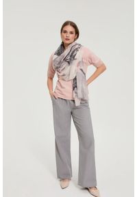 MOODO - Wzorzysty szal różowy. Kolor: różowy. Materiał: poliester #1