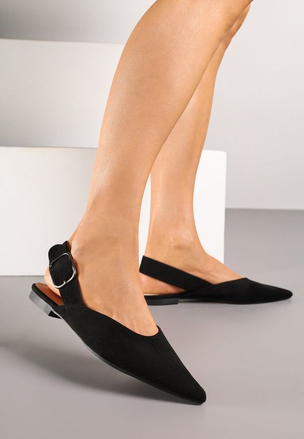 Renee - Czarne Sandały Vices Typu Slingback z Wkładką ze Skóry Naturalnej Rallora. Okazja: na co dzień, na spacer. Zapięcie: sprzączka. Kolor: czarny. Materiał: skóra. Wzór: nadruk. Obcas: na obcasie. Styl: elegancki, casual. Wysokość obcasa: średni