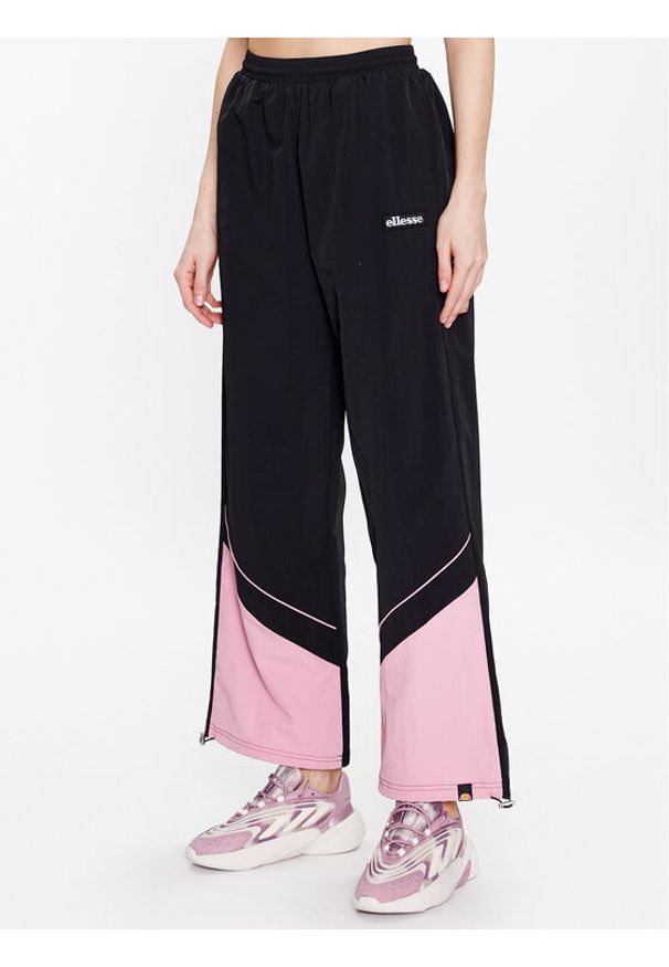 Ellesse Spodnie dresowe Talian SGR17957 Czarny Regular Fit. Kolor: czarny. Materiał: dresówka, syntetyk