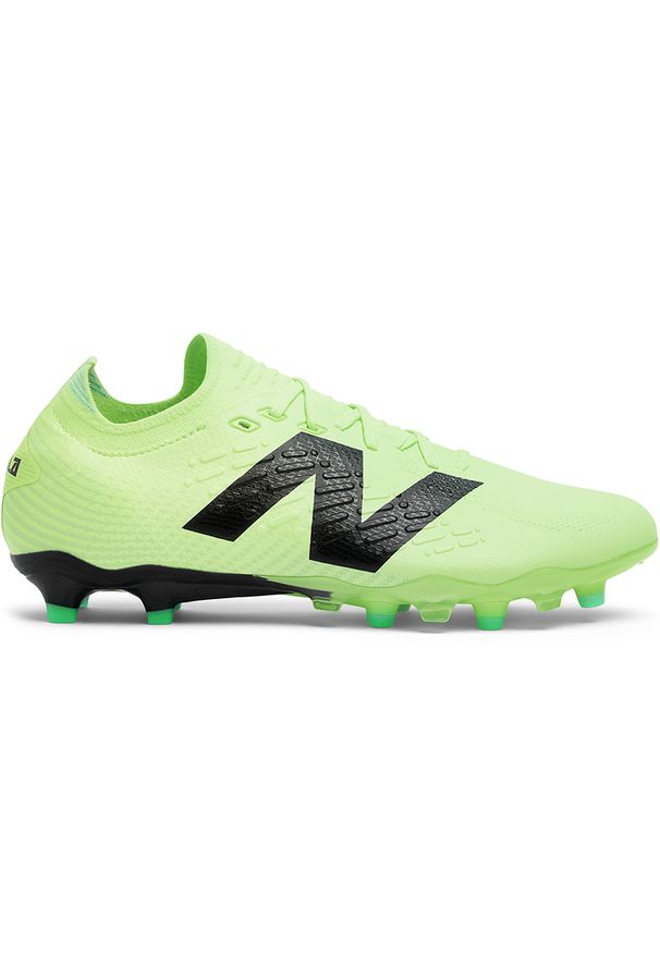 Korki męskie New Balance TEKELA PRO FG V4+ ST1FLL45 – zielone. Kolor: zielony. Materiał: materiał, nylon, guma, włókno. Szerokość cholewki: normalna. Sport: bieganie