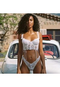 Intica - Komplet bielizny z gorsetowym biustonoszem z koronką Payton. Kolor: czarny. Materiał: koronka. Wzór: koronka #7