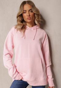 Renee - Różowa Bluza Kangurka z Kapturem i Wsuwaną Kieszenią Blizome. Okazja: na co dzień. Typ kołnierza: kaptur. Kolor: różowy. Materiał: jeans. Długość rękawa: długi rękaw. Długość: długie. Styl: casual #4