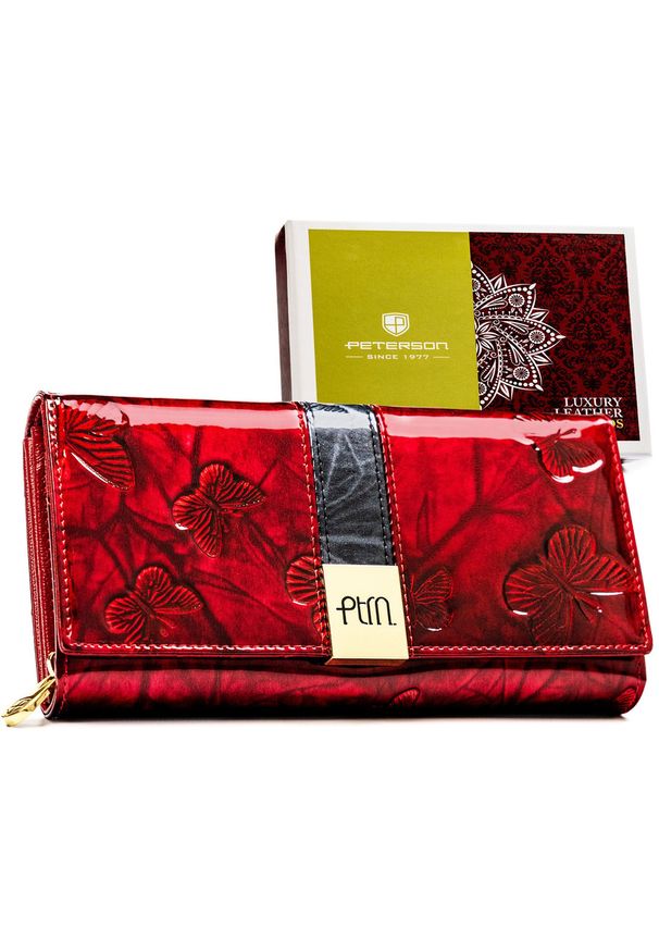 Duży portfel damski ze skóry naturalnej w czerwonym kolorze z ozdobnym tłoczeniem - Peterson. Kolor: czerwony. Materiał: skóra