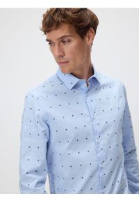 Reserved - Bawełniana koszula slim fit - jasnoniebieski. Kolor: niebieski. Materiał: bawełna