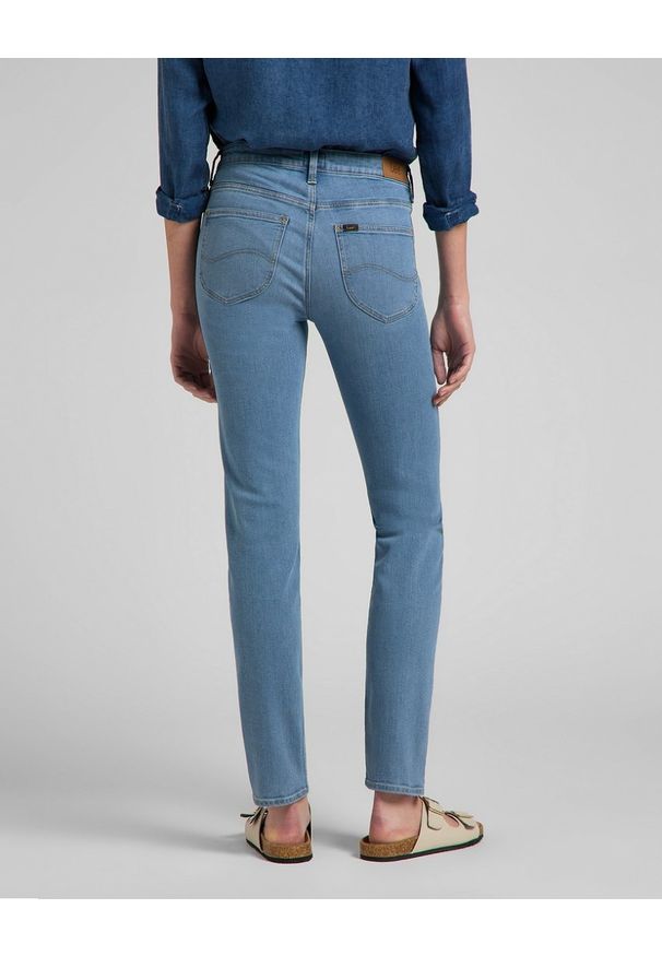 Lee - LEE ELLY DAMSKIE SPODNIE JEANSOWE MID CHARLY L305QDUG 112145003