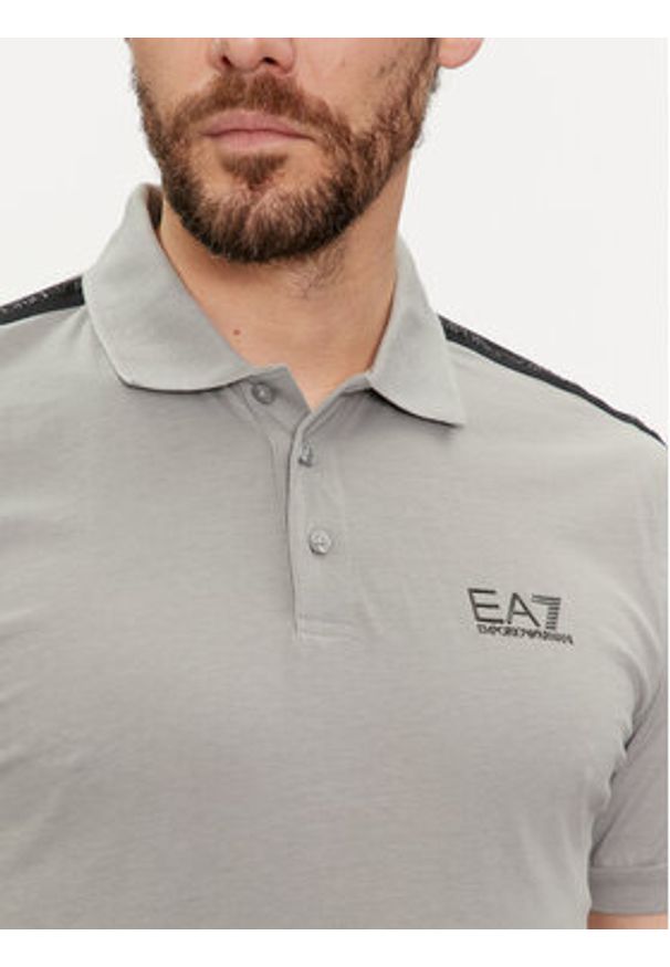 EA7 Emporio Armani Polo 3DPF23 PJ02Z 0923 Szary Regular Fit. Typ kołnierza: polo. Kolor: szary. Materiał: bawełna