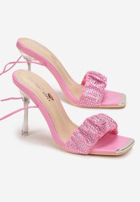 Renee - Różowe Sandały na Transparentnej Szpilce z Cyrkoniami i Wiązaniem na Łydce Beista. Kolor: różowy