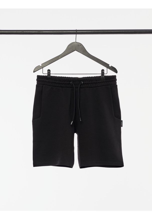 outhorn - Spodenki dresowe męskie. Okazja: na co dzień. Materiał: dresówka. Sezon: lato. Styl: sportowy, casual