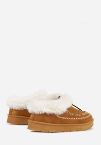 Born2be - Brązowe Śniegowce na Grubej Podeszwie z Futerkiem i Przeszciami Linafra. Okazja: na co dzień. Kolor: brązowy. Materiał: futro. Styl: casual, elegancki #7