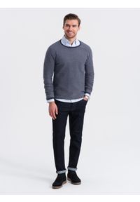 Ombre Clothing - Męski dzianinowy sweter w strukturalne kropki – granatowy V1 - Rozmiar: M. Okazja: na co dzień. Kolor: niebieski. Materiał: dzianina. Wzór: kropki. Styl: casual #6
