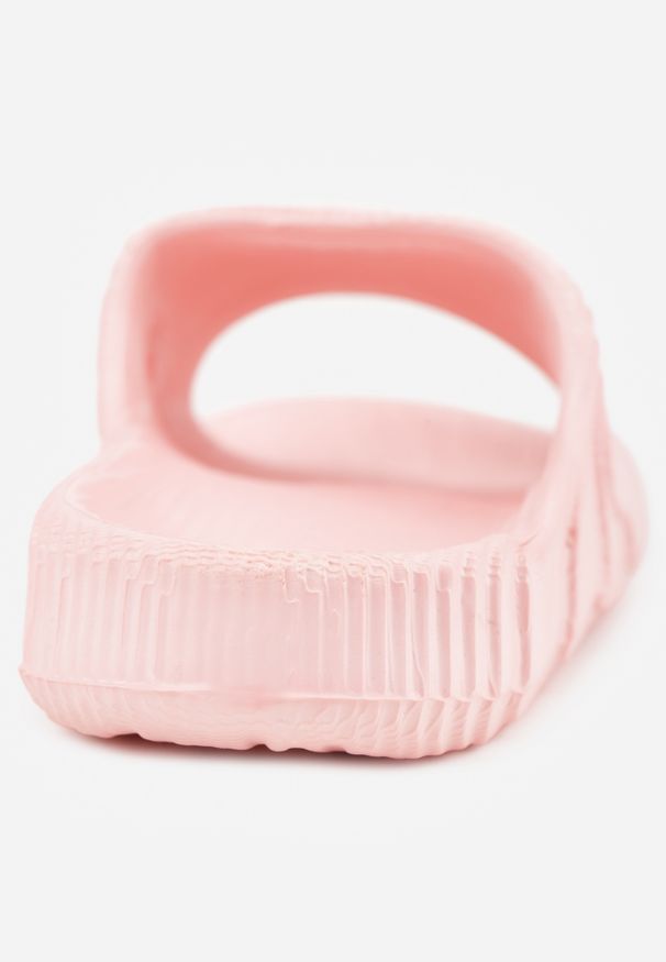 Renee - Różowe Piankowe Klapki z Ozdobnym Tłoczeniem Eupnia. Kolor: różowy