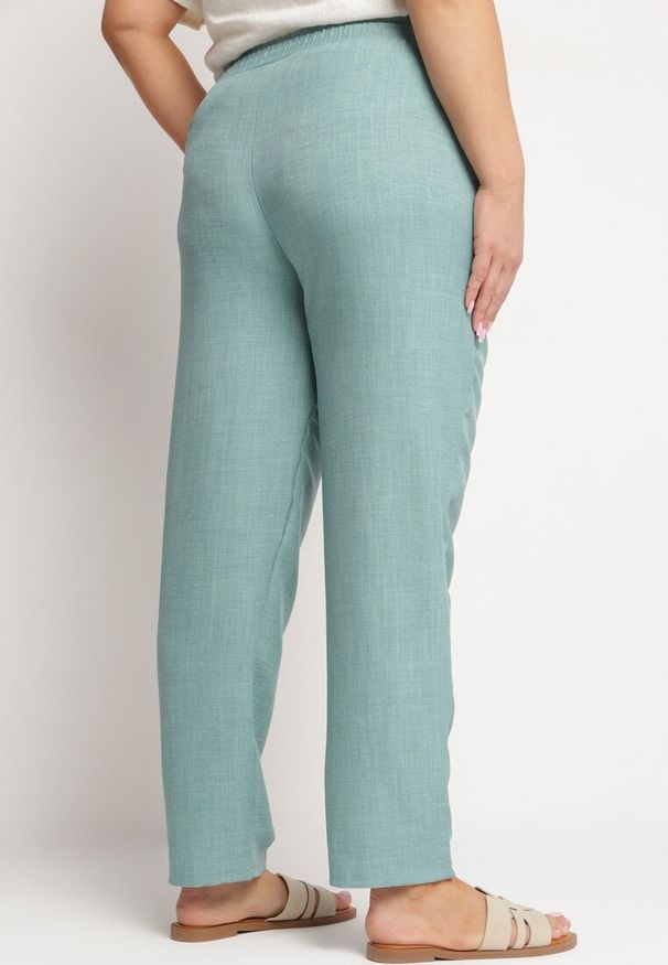Born2be - Miętowe Spodnie z Wiązaniem w Pasie i Kieszeniami Truvolia. Okazja: na co dzień, na spotkanie biznesowe. Kolor: miętowy. Styl: elegancki, biznesowy, casual