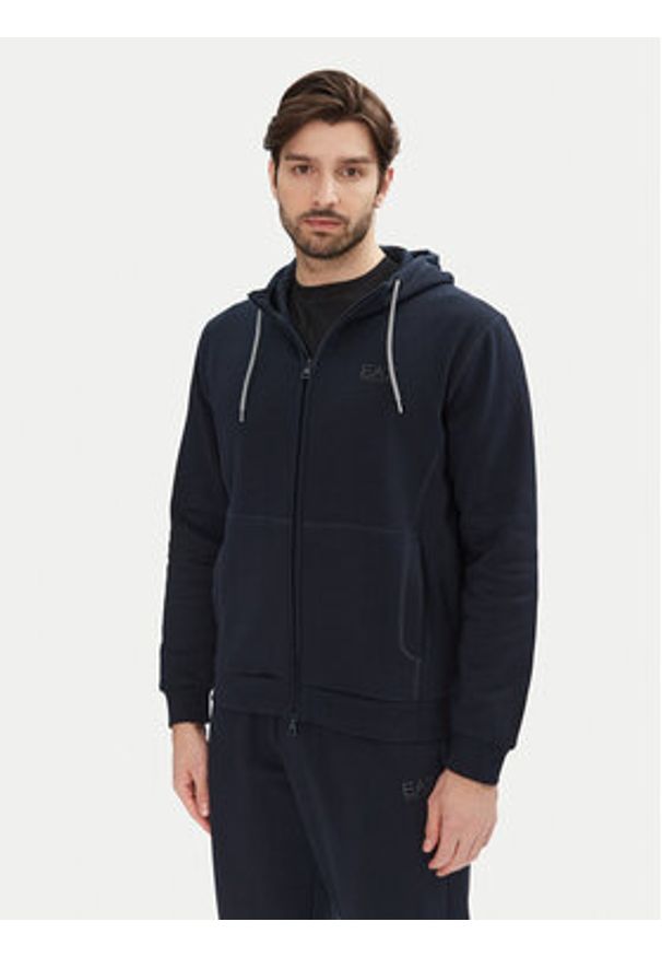 EA7 Emporio Armani Dres 7M000243 AF10377 UB102 Granatowy Regular Fit. Kolor: niebieski. Materiał: bawełna