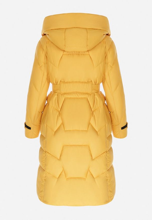 Renee - Żółta Kurtka Pikowana Długa z Paskiem i Saszetką Cythine. Kolor: żółty. Materiał: materiał. Długość rękawa: długi rękaw. Długość: długie