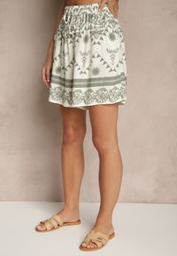 Renee - Ciemnozielone Szorty High Waist z Abstrakcyjnym Wzorem Filasena. Okazja: na co dzień. Stan: podwyższony. Kolor: zielony. Sezon: lato. Styl: casual #4