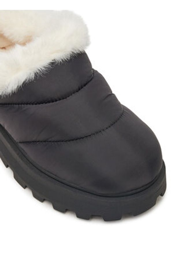 Steve Madden Śniegowce Fireplace SM11003422 Czarny. Kolor: czarny. Materiał: materiał