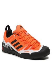 Adidas - adidas Trekkingi Terrex Swift Solo Approach Shoes HR1302 Pomarańczowy. Kolor: pomarańczowy. Materiał: materiał. Model: Adidas Terrex. Sport: turystyka piesza