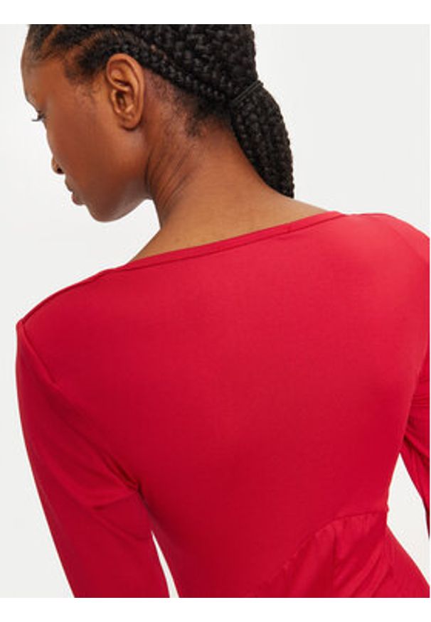 Rinascimento Sukienka wieczorowa 1000768771388 Czerwony Regular Fit. Kolor: czerwony. Materiał: syntetyk. Styl: wizytowy