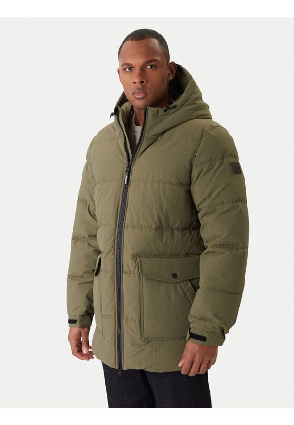Mustang Kurtka zimowa Oakfield 1016896 Zielony Regular Fit. Kolor: zielony. Materiał: syntetyk. Sezon: zima
