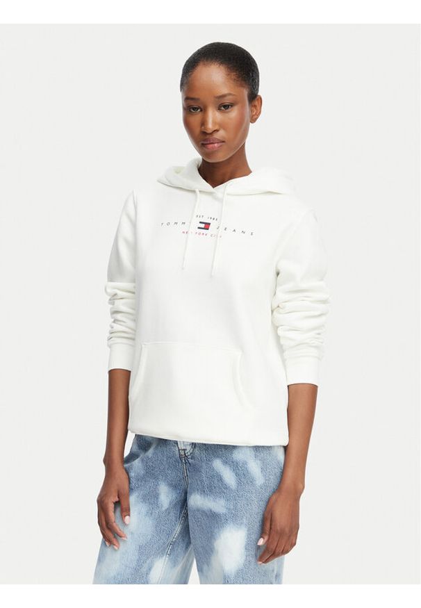 Tommy Jeans Bluza Tjw DW0DW23485 Biały Regular Fit. Kolor: biały. Materiał: bawełna