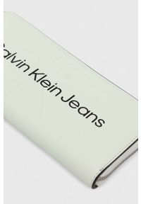 Calvin Klein Jeans portfel damski kolor zielony. Kolor: zielony #4