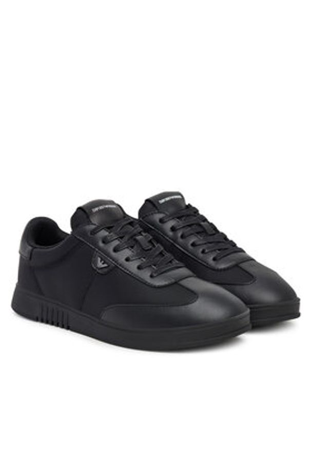 Emporio Armani Sneakersy EM003062 AF18210 UC001 Czarny. Kolor: czarny. Materiał: materiał
