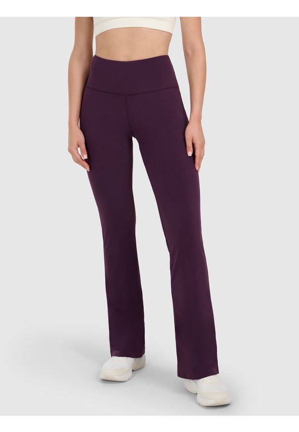 4f - 4F Legginsy z rozszerzanymi nogawkami damskie - fioletowe XS. Okazja: na co dzień. Kolor: fioletowy. Materiał: syntetyk, elastan, materiał. Wzór: gładki. Styl: casual, elegancki