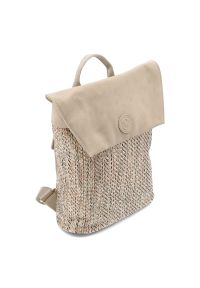 Plecak damski Rieker, z materiału syntetycznego o miękkiej strukturze z klapą i regulowanymi szelkami lekka forma do codziennego użytkowania, beżowy,. Kolor: beżowy. Materiał: syntetyk, materiał. Styl: casual #2