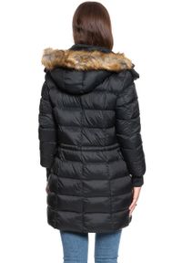 Mustang - DAMSKA KURTKA ZIMOWA MUSTANG Heidi H Longparka CAVIAR 1008260 4132. Materiał: wełna, guma, futro, poliamid, tkanina, jeans. Długość: krótkie. Wzór: aplikacja. Sezon: zima. Styl: retro, elegancki #3