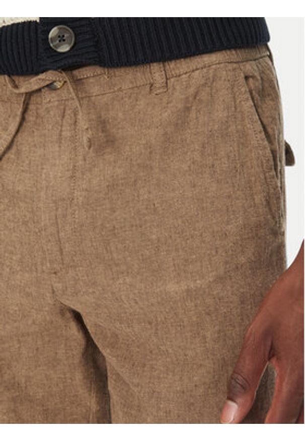 Lindbergh Spodnie materiałowe 30-008023 Beżowy Relaxed Fit. Kolor: beżowy. Materiał: len, bawełna