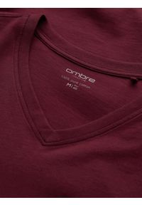 Ombre Clothing - Męski longsleeve bez nadruku z dekoltem w serek - bordowy V8 - Rozmiar: XXL. Okazja: na co dzień. Typ kołnierza: dekolt w serek. Kolor: czerwony. Materiał: materiał, bawełna. Długość rękawa: długi rękaw. Długość: długie. Wzór: gładki, jednolity. Styl: klasyczny, casual, elegancki #4