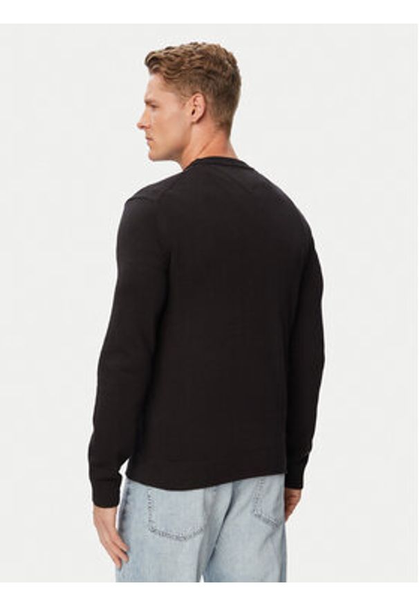 Tommy Jeans Sweter Essential DM0DM22853 Czarny Slim Fit. Kolor: czarny. Materiał: bawełna