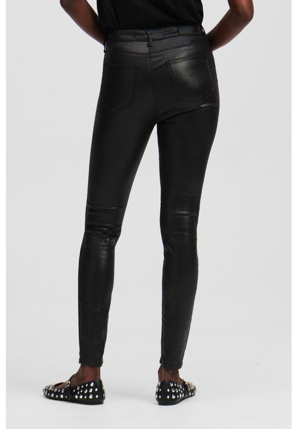 Karl Lagerfeld - KARL LAGERFELD Czarne damskie spodnie Coated Skinny Denim Pants. Kolor: czarny. Styl: elegancki