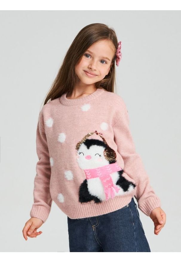 Sinsay - Świąteczny sweter z pingwinem zdobionym cekinami - różowy. Kolor: różowy. Wzór: aplikacja. Styl: wizytowy
