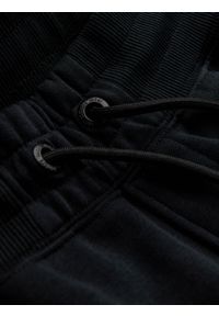 Ombre Clothing - Bawełniane spodnie męskie dresowe joggery BASIC – czarne V9. Okazja: na co dzień. Kolor: czarny. Materiał: dresówka, bawełna. Wzór: aplikacja. Styl: sportowy, casual, elegancki #7