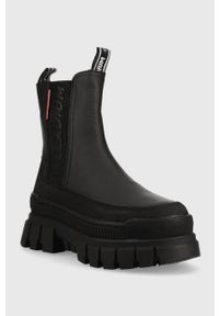 Palladium sztyblety Revolt Chelsea Ranger damskie kolor czarny na platformie. Nosek buta: okrągły. Kolor: czarny. Materiał: guma. Obcas: na platformie #3