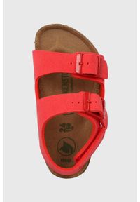 Birkenstock sandały dziecięce kolor czerwony. Zapięcie: klamry. Kolor: czerwony. Materiał: materiał, guma. Wzór: gładki #4